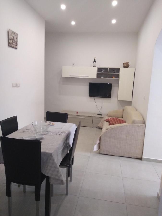 House Holidays A.S. Rooms Catania Eksteriør billede