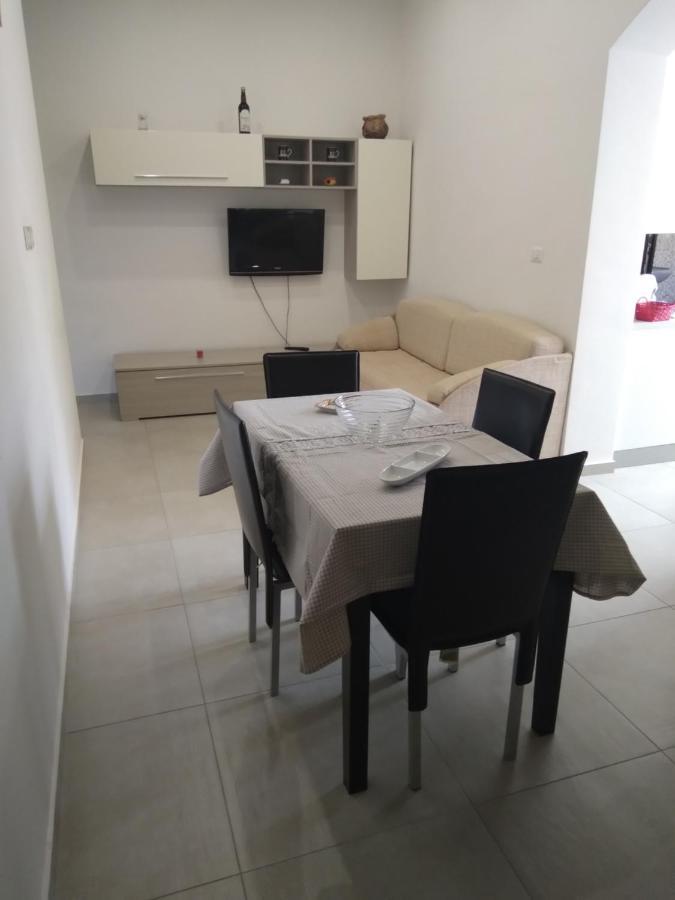 House Holidays A.S. Rooms Catania Eksteriør billede